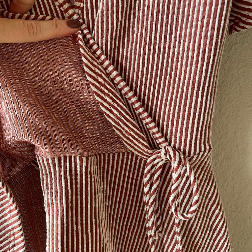 Red & White Striped Ribbed Flutter Sleeve Top - Picture 4 of 5